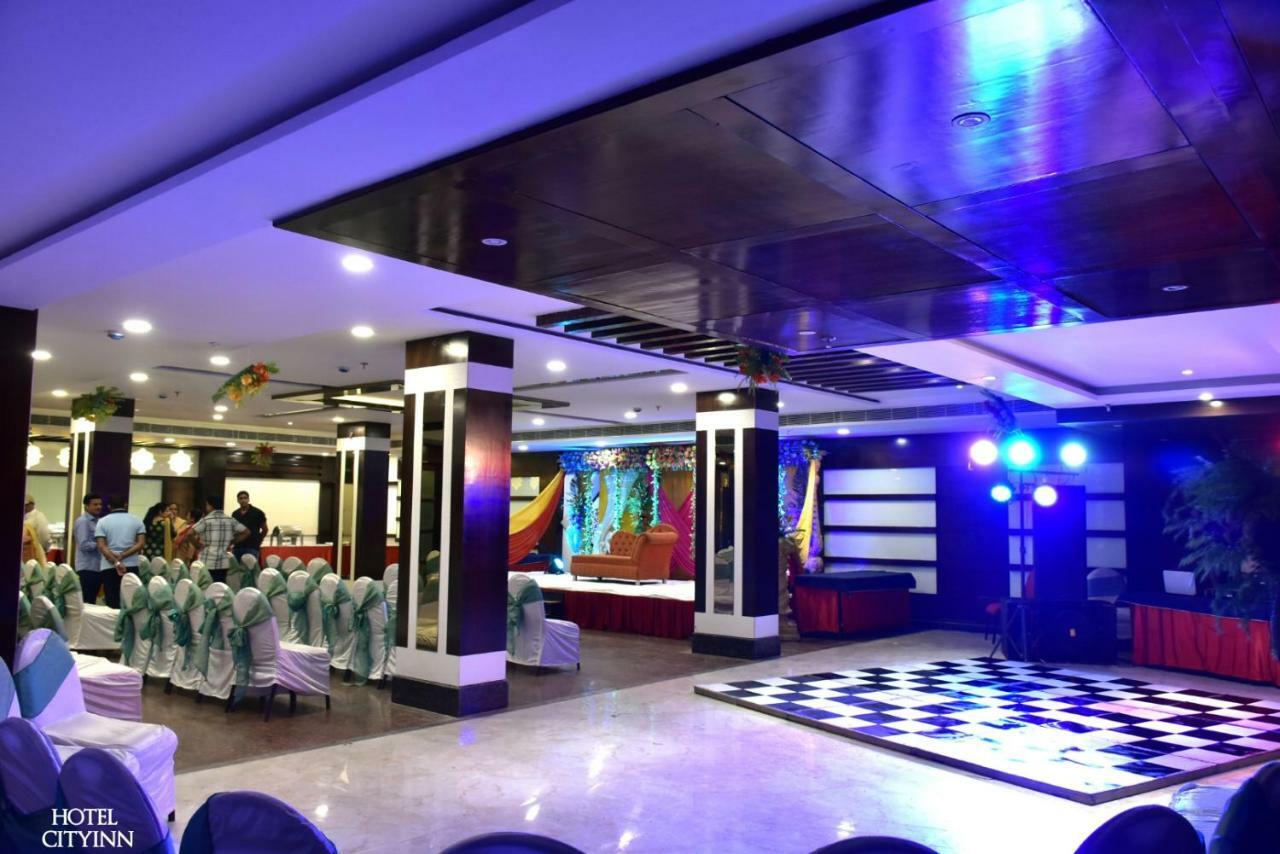 Hotel City Inn Waranasi Zewnętrze zdjęcie