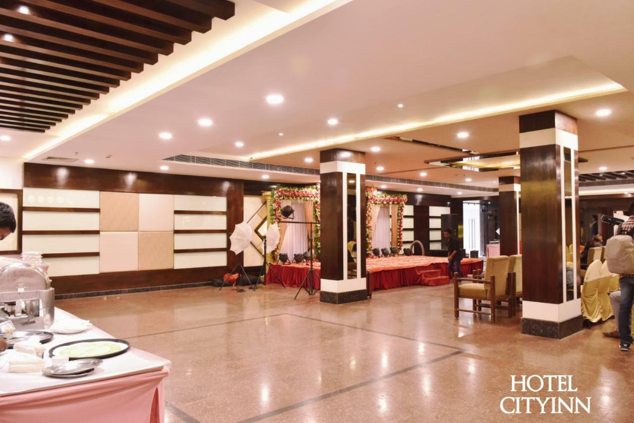 Hotel City Inn Waranasi Zewnętrze zdjęcie