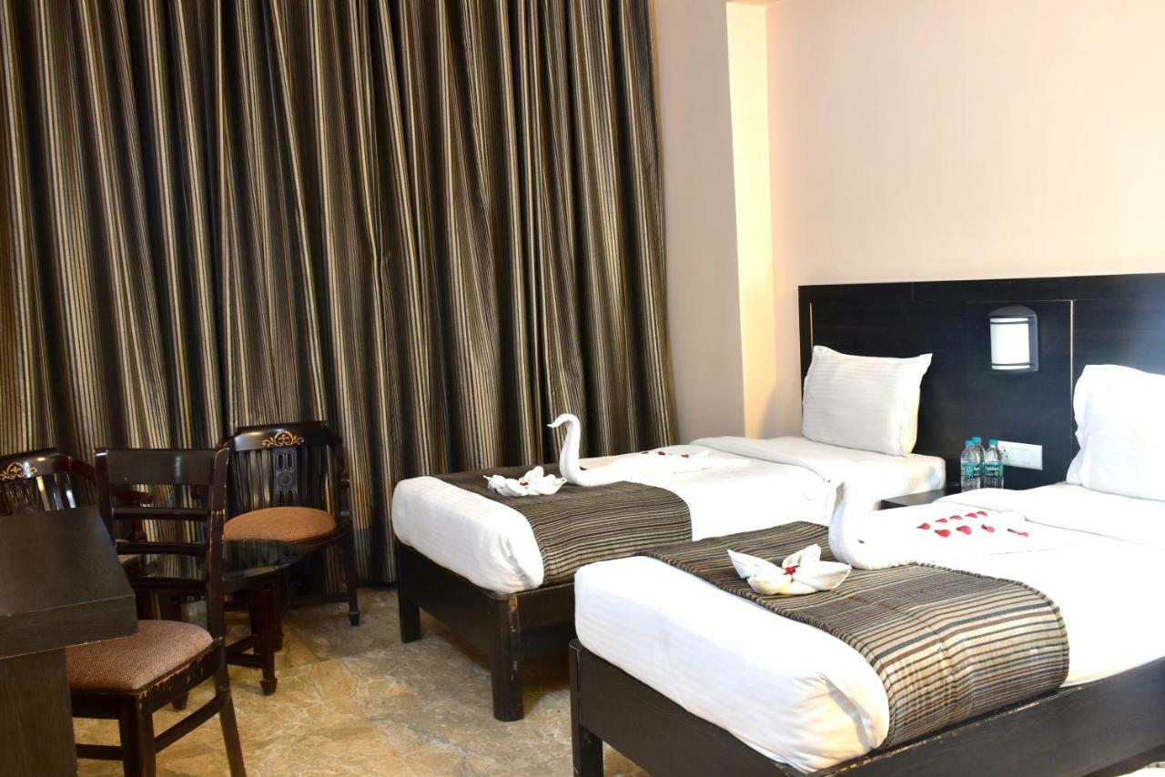 Hotel City Inn Waranasi Zewnętrze zdjęcie