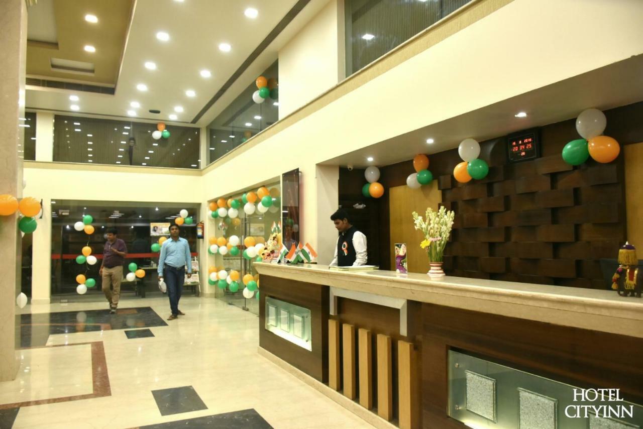 Hotel City Inn Waranasi Zewnętrze zdjęcie
