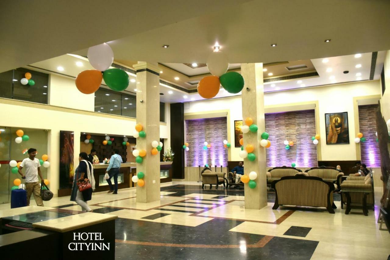 Hotel City Inn Waranasi Zewnętrze zdjęcie