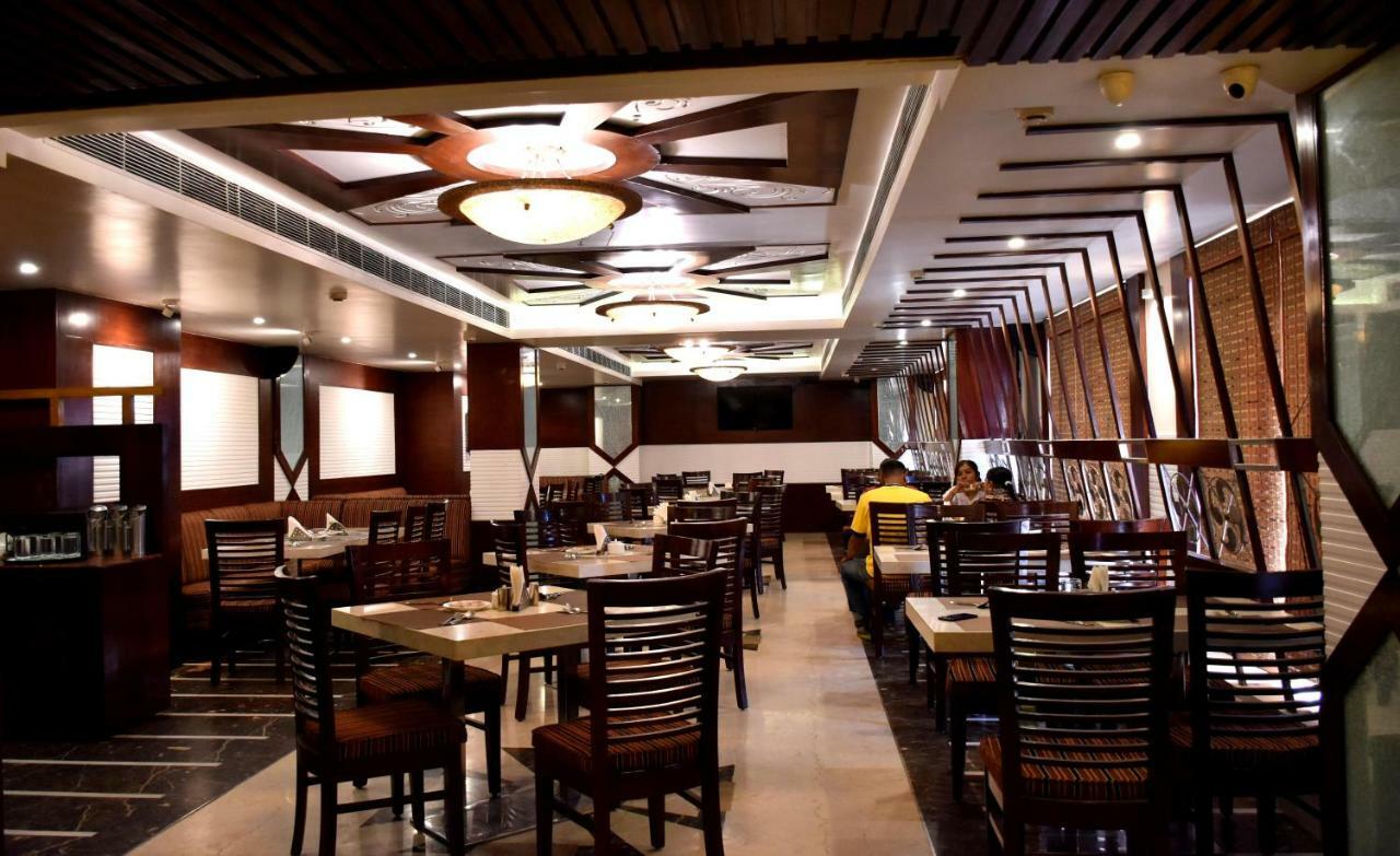 Hotel City Inn Waranasi Zewnętrze zdjęcie